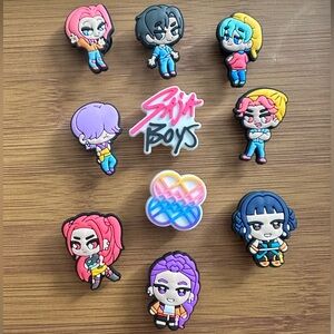 K-Pop Demon Hunters Crocs Jibbitz – Set of 10 🎤🔥